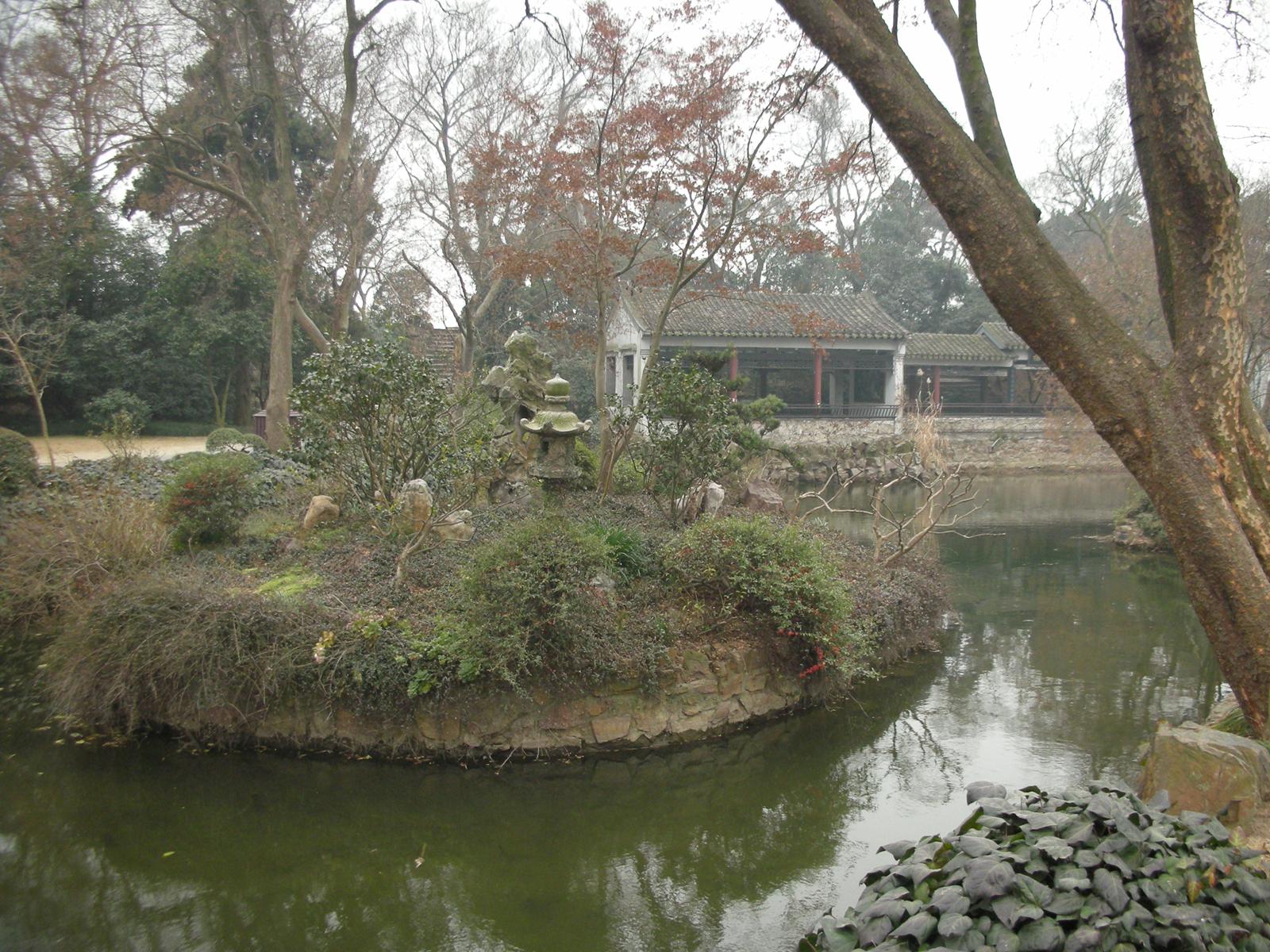 2000年ほど前は錫(スズ)の産地だったが、今は錫がない無錫(その2..無錫を代表する観光地である太湖)